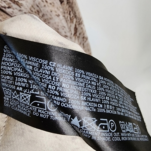 Forever New long skirt 100% slinky viscose pencil style size 6 - Picture 9 of 9